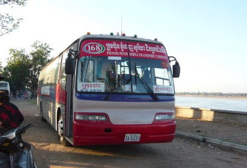 How to get to Phnom Penh